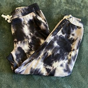 💐5/$20 Sale💐 Tie Dye Sweat pants